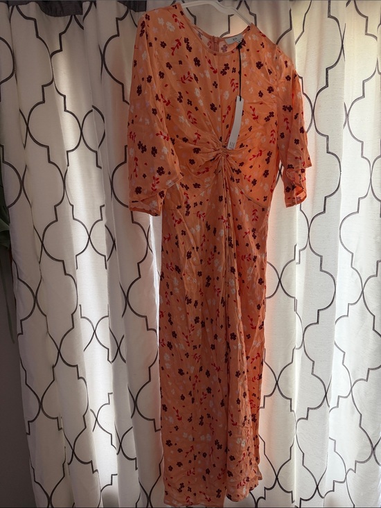 NSR Dresses & Skirts - NSR Peach Floral Twist-Front Maxi Dress